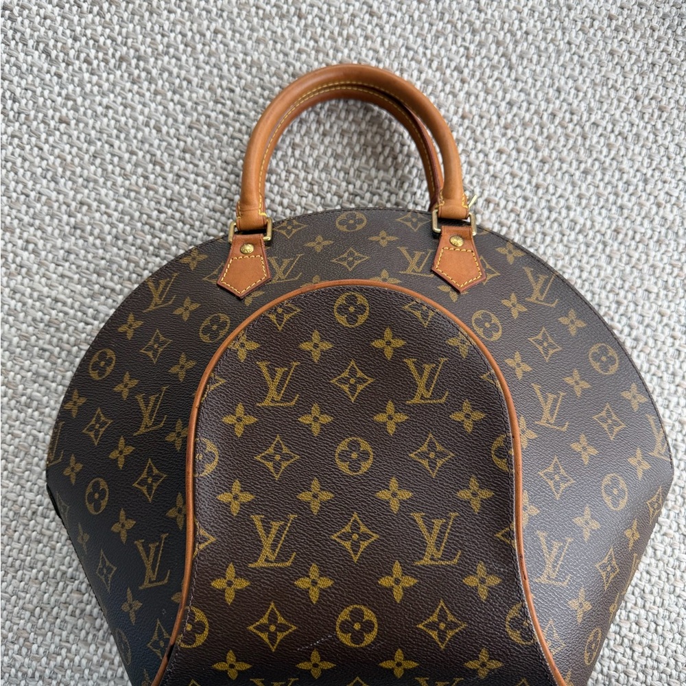 Louis Vuitton Ellipse MM Monogram